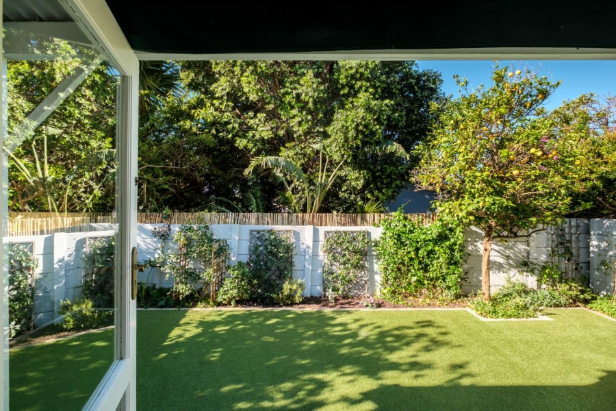 3 Bedroom Property for Sale in Lakeside Western Cape